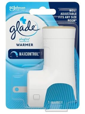 NIB Glade PlugIns Scented Oil Warmer (2 Count)
